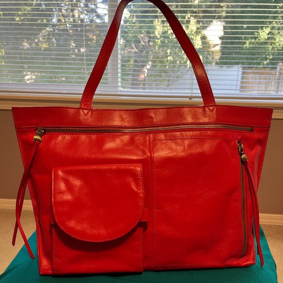 Hobo red Shoulder bag - Picture 1 of 9